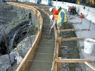 Stone wall footing